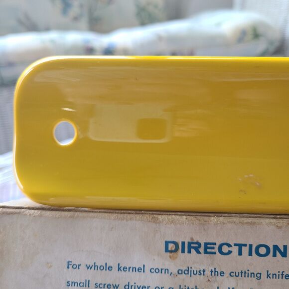 Vintage American Corn Cutter Corn On The Cob Cutting Kitchen Tool Winamac - Picture 2 of 10